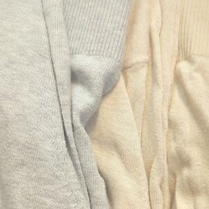 Banana Republic Women's Soft Gray and Cream Knit Sweater Large Bundle (2)